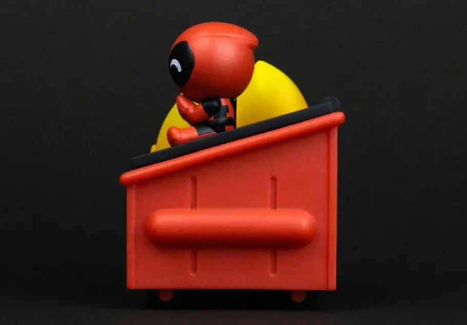 Designer Vinyl>100% Soft - Deadpool Dumpster Fire 3" Vinyl Figure