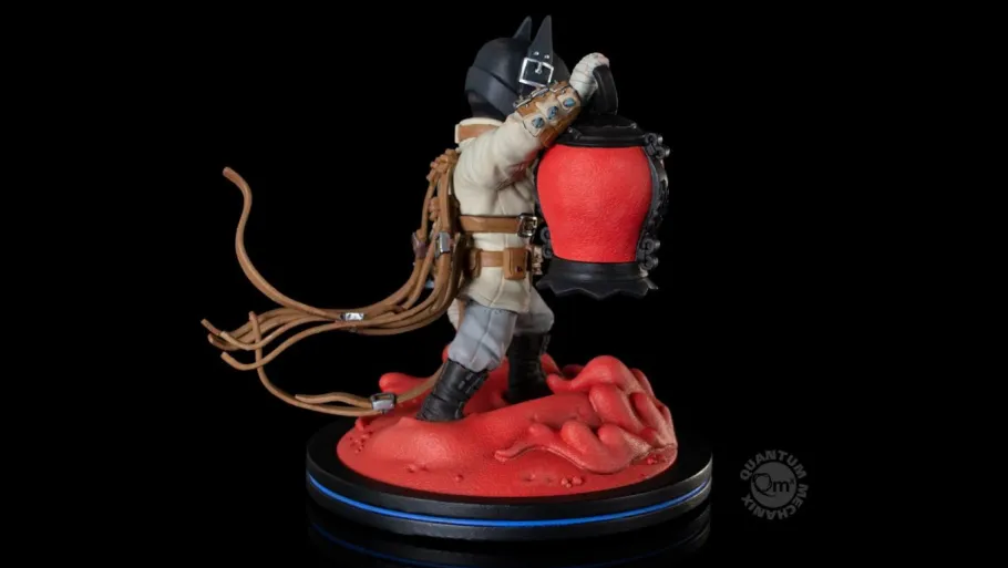 Designer Vinyl>Batman - Last Knight on Earth Q-Fig 4” Vinyl Figure