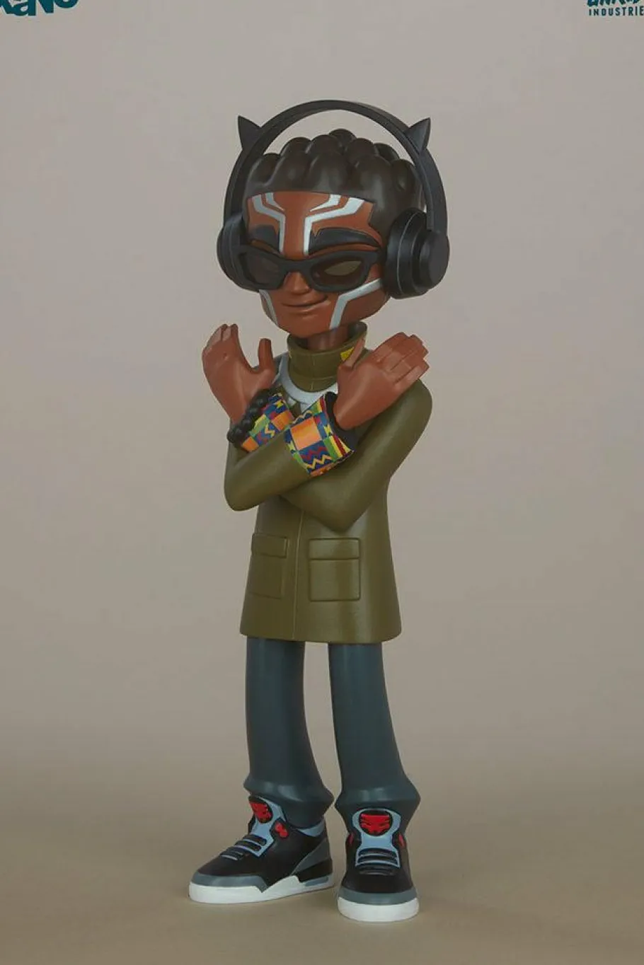 Designer Vinyl>Black Panther - T’Challa 8” Vinyl Figure by kaNO
