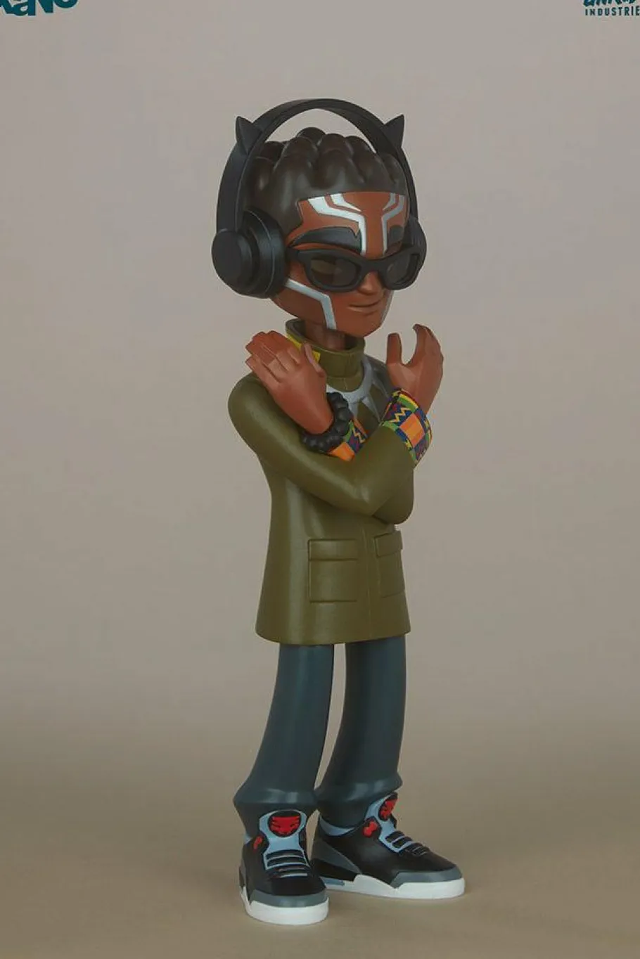 Designer Vinyl>Black Panther - T’Challa 8” Vinyl Figure by kaNO