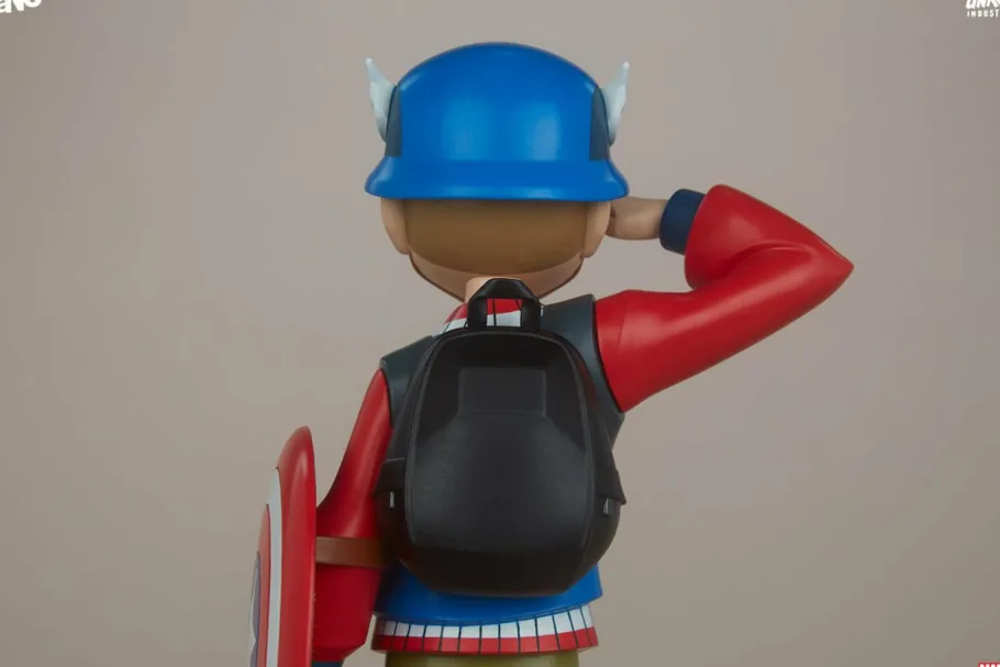 Designer Vinyl>Captain America - 8” Vinyl Figure by kaNO