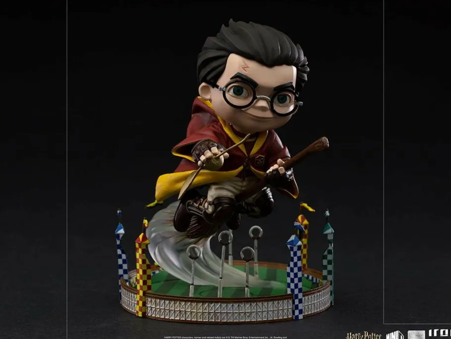 Designer Vinyl>Harry Potter - at the Quidditch Match MiniCo 7” Vinyl Figure