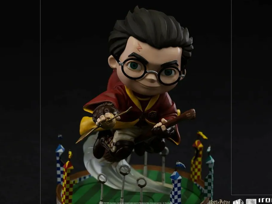 Designer Vinyl>Harry Potter - at the Quidditch Match MiniCo 7” Vinyl Figure