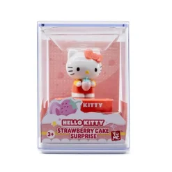 Designer Vinyl>Hello Kitty and Friends - Strawberry Cake Surprise Vinyl Figure