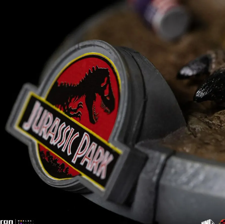 Designer Vinyl>Jurassic Park - Dilophosaurus MiniCo 6" Vinyl Figure