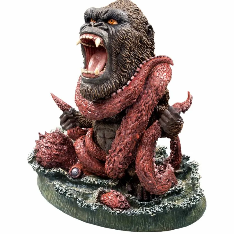 Designer Vinyl>King Kong Kong: Skull Island - Kong vs Octopus Defo-Real 6” Vinyl Statue