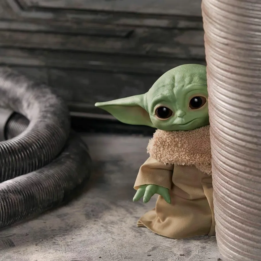 Designer Plush>Star Wars : The Mandalorian - The Child (Baby Yoda) 7.5” Electronic Plush