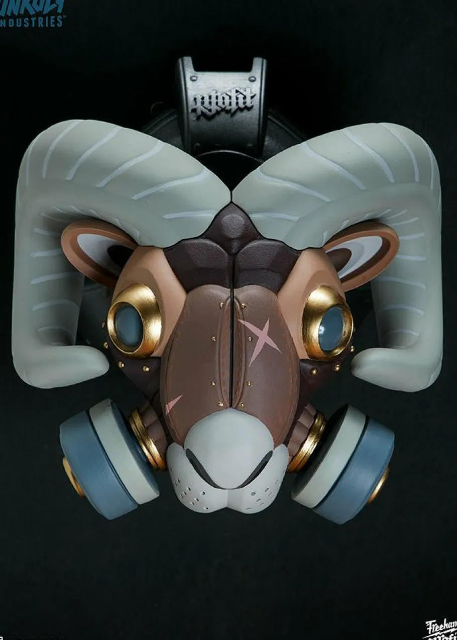 Designer Vinyl>Unruly Industries - Ram & Giraffe Guerrilla Squadron 9” Vinyl Figure Set by Freehand Profit