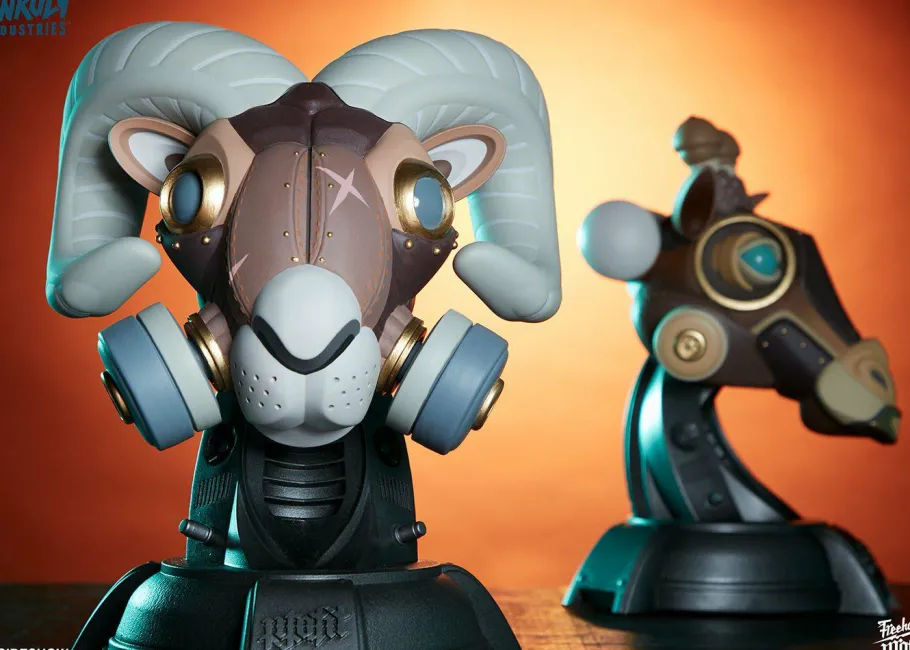 Designer Vinyl>Unruly Industries - Ram & Giraffe Guerrilla Squadron 9” Vinyl Figure Set by Freehand Profit
