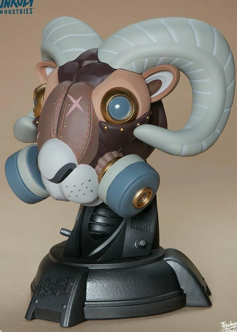 Designer Vinyl>Unruly Industries - Ram & Giraffe Guerrilla Squadron 9” Vinyl Figure Set by Freehand Profit