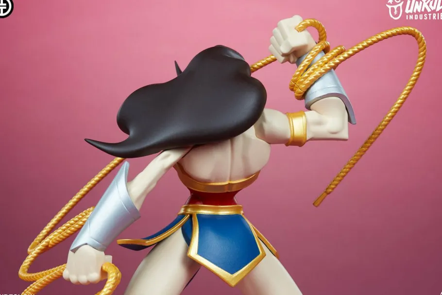 Designer Vinyl>Wonder Woman - 8” Vinyl Figure by Tracy Tubera