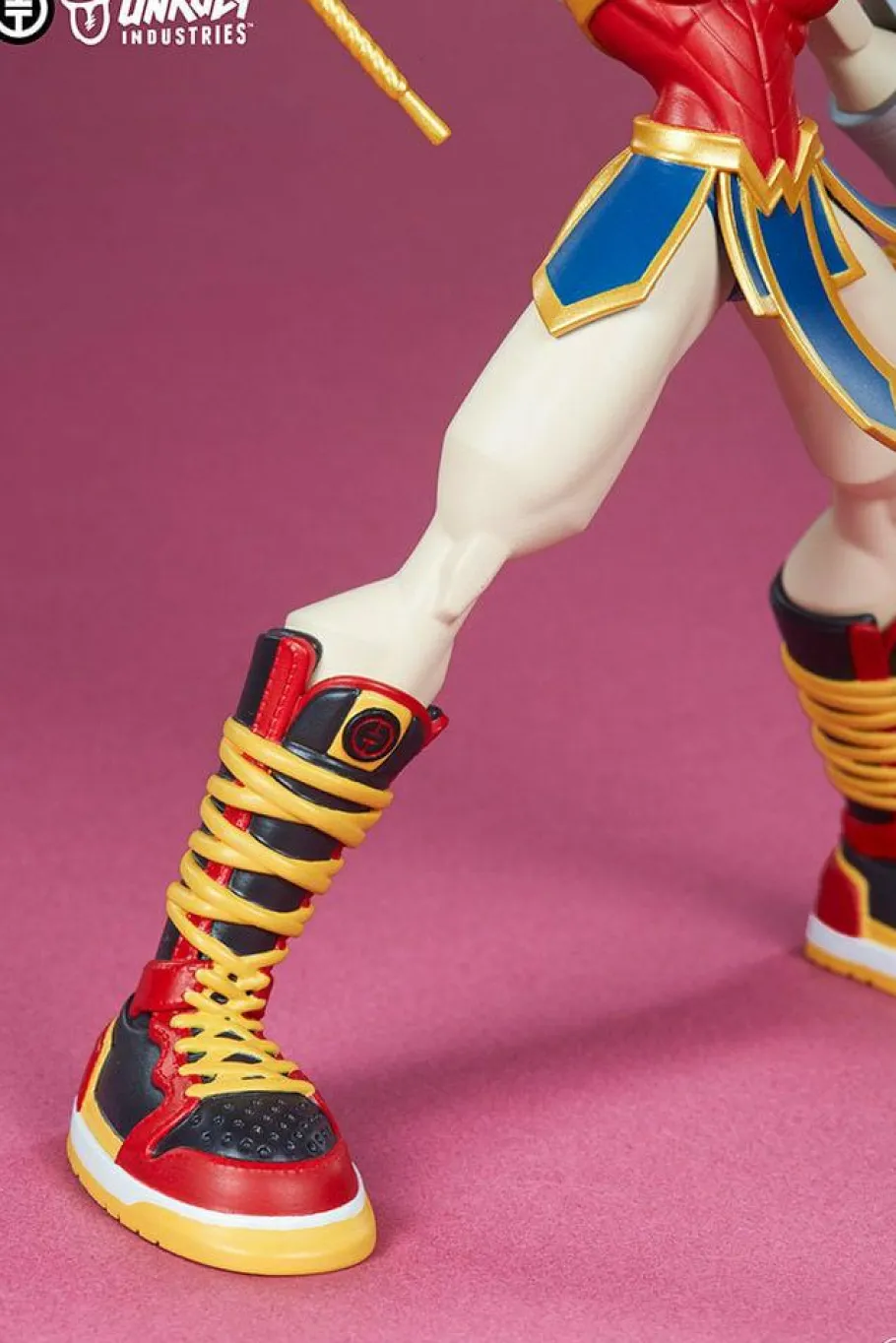 Designer Vinyl>Wonder Woman - 8” Vinyl Figure by Tracy Tubera