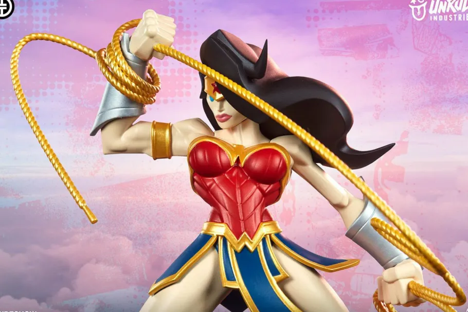 Designer Vinyl>Wonder Woman - 8” Vinyl Figure by Tracy Tubera