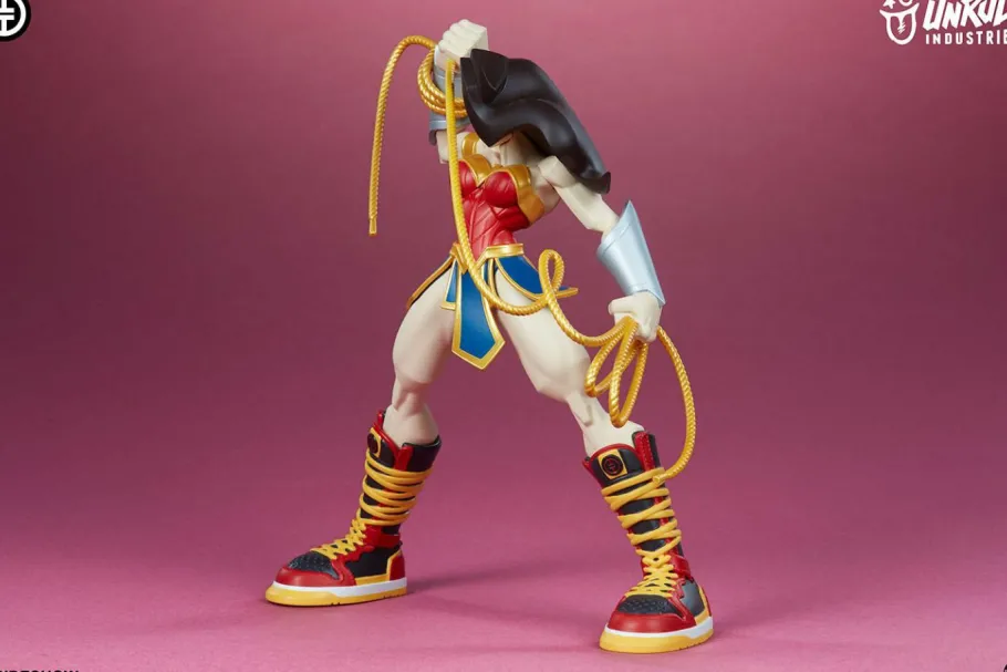 Designer Vinyl>Wonder Woman - 8” Vinyl Figure by Tracy Tubera