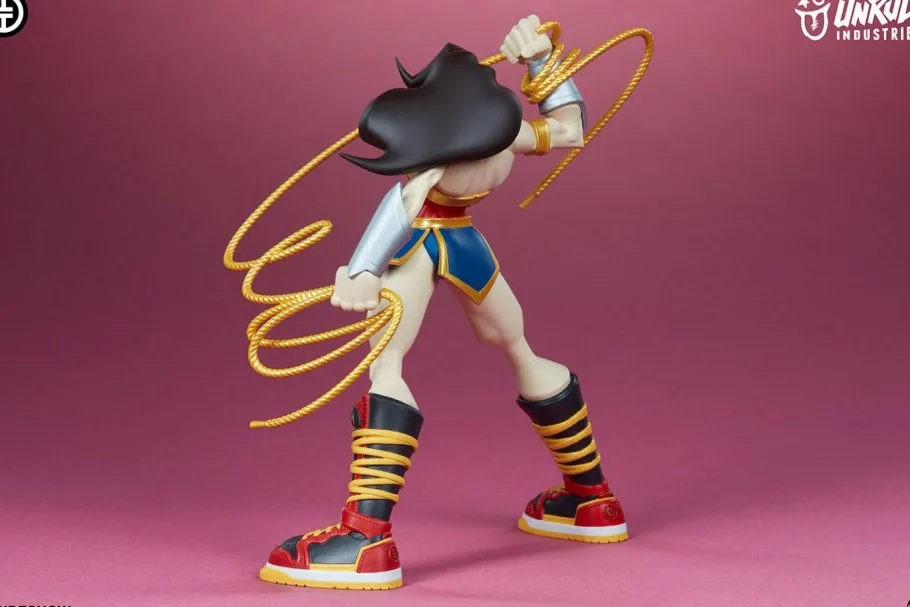 Designer Vinyl>Wonder Woman - 8” Vinyl Figure by Tracy Tubera